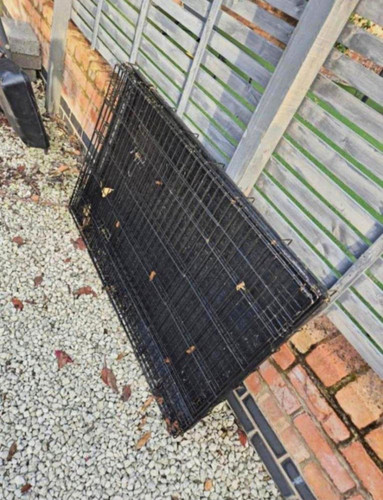 Dog crate good condition - crate,