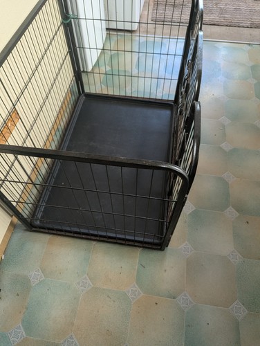 Metal dog crate with plastic - metal,